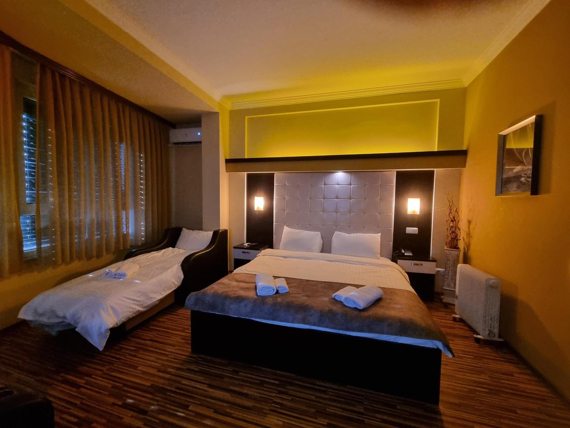 Hotel Albes Prizren Exterior foto